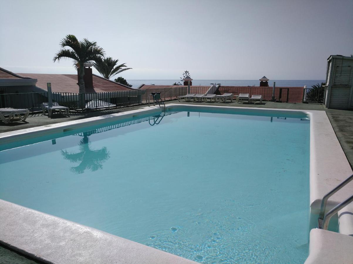2 Calle Las Azucenas Playa Del Aguila  Exterior photo