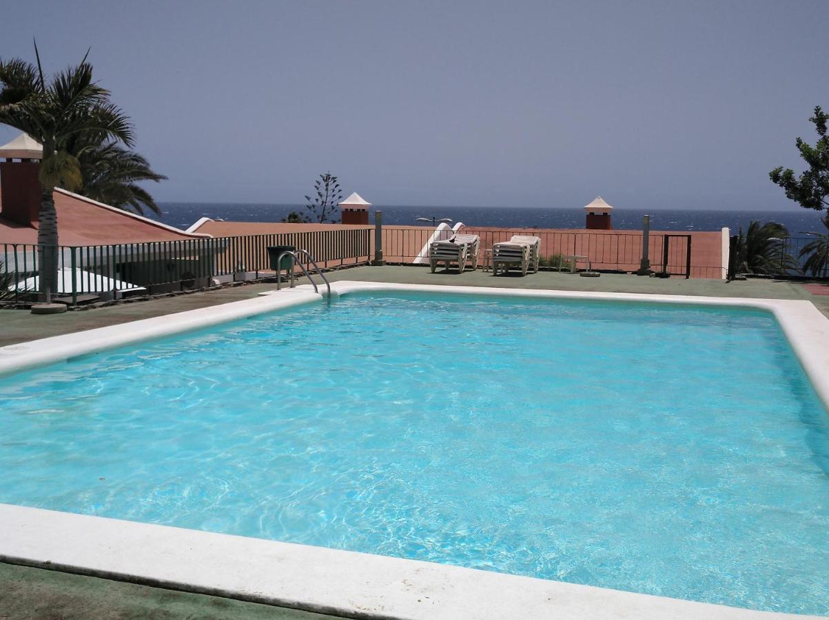 2 Calle Las Azucenas Playa Del Aguila  Exterior photo